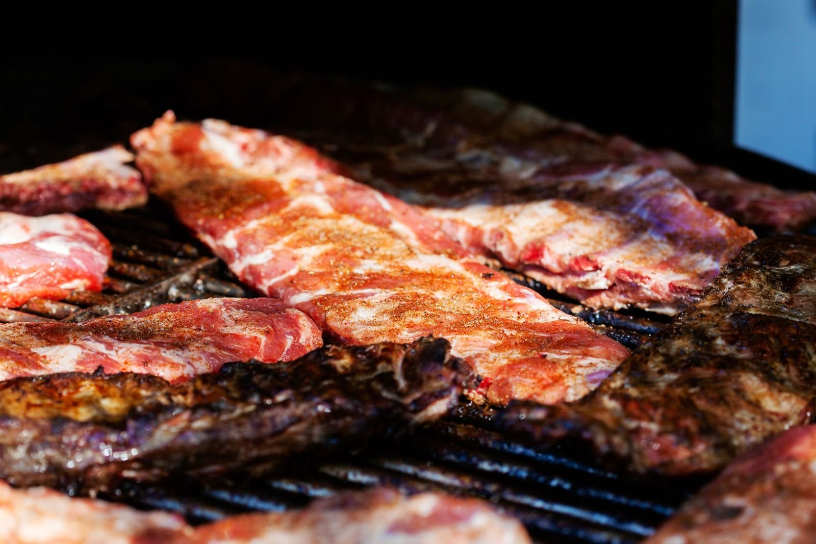 Low and Slow Pork Ribs on a Charcoal Kettle