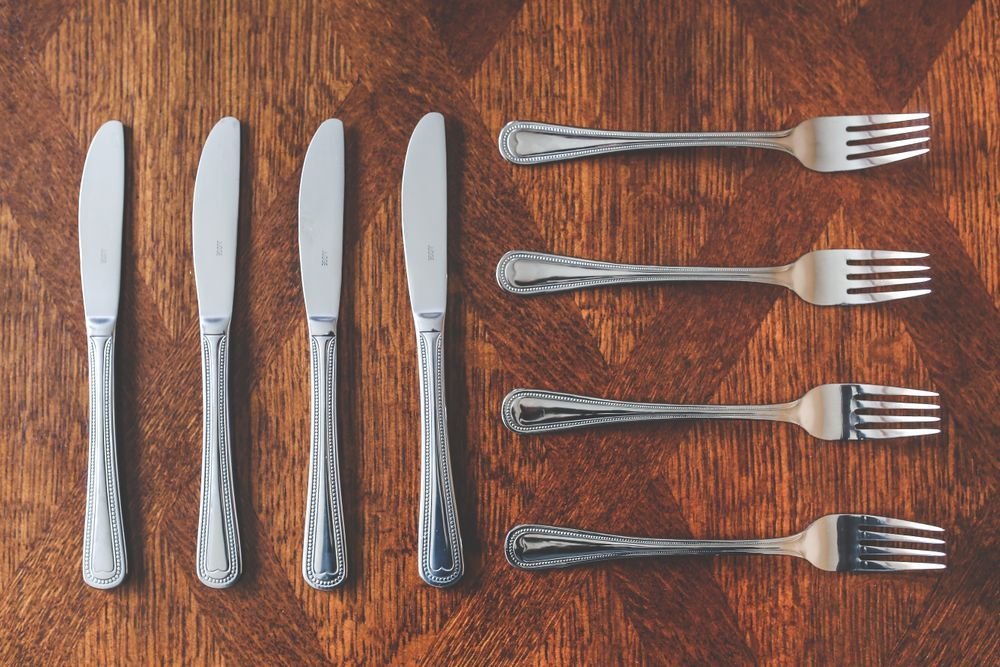 Counterline Eight-Piece Stainless Knife and Fork Set