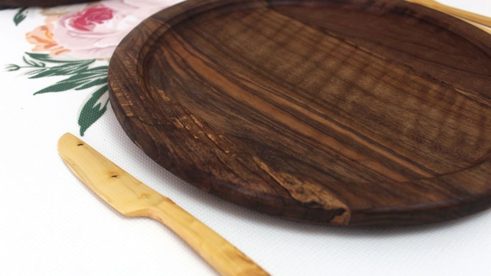 Counterline Round Walnut Serving Tray with Wooden Spreader
