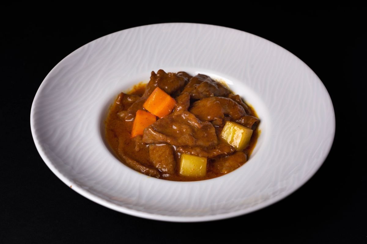 Classic Beef Stew with Carrots and Potatoes
