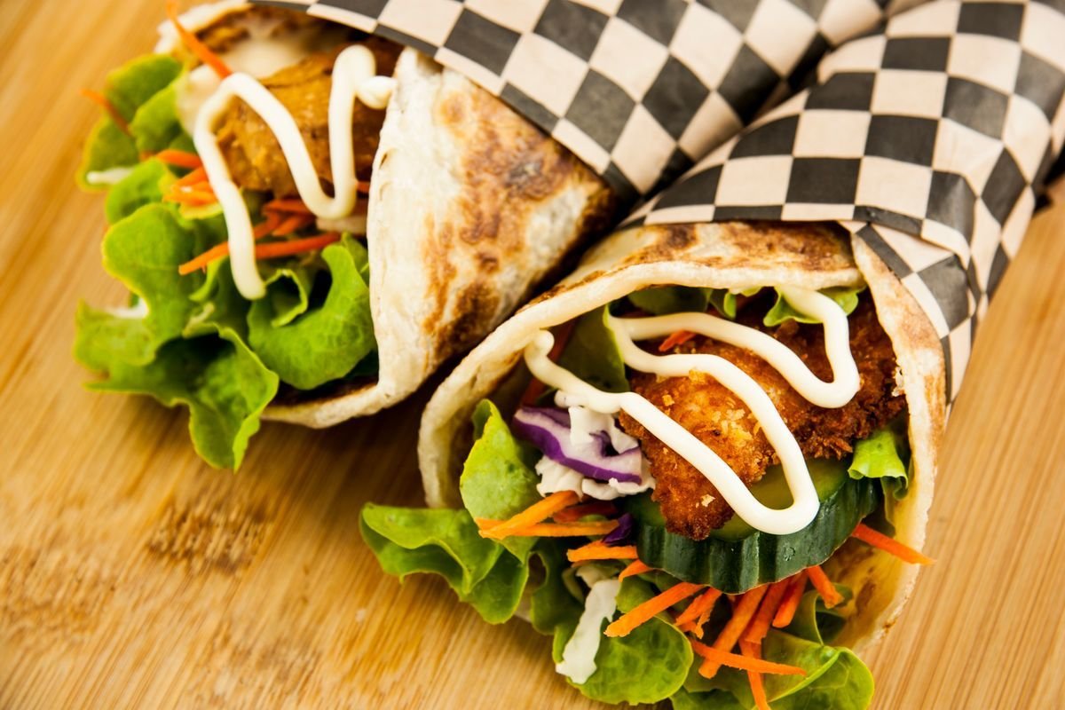 Crispy Chicken Wraps with Garlic Mayo