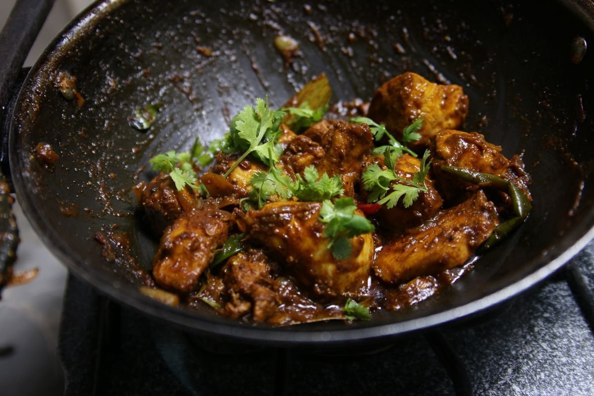 Kadai Chicken with Green Chilies