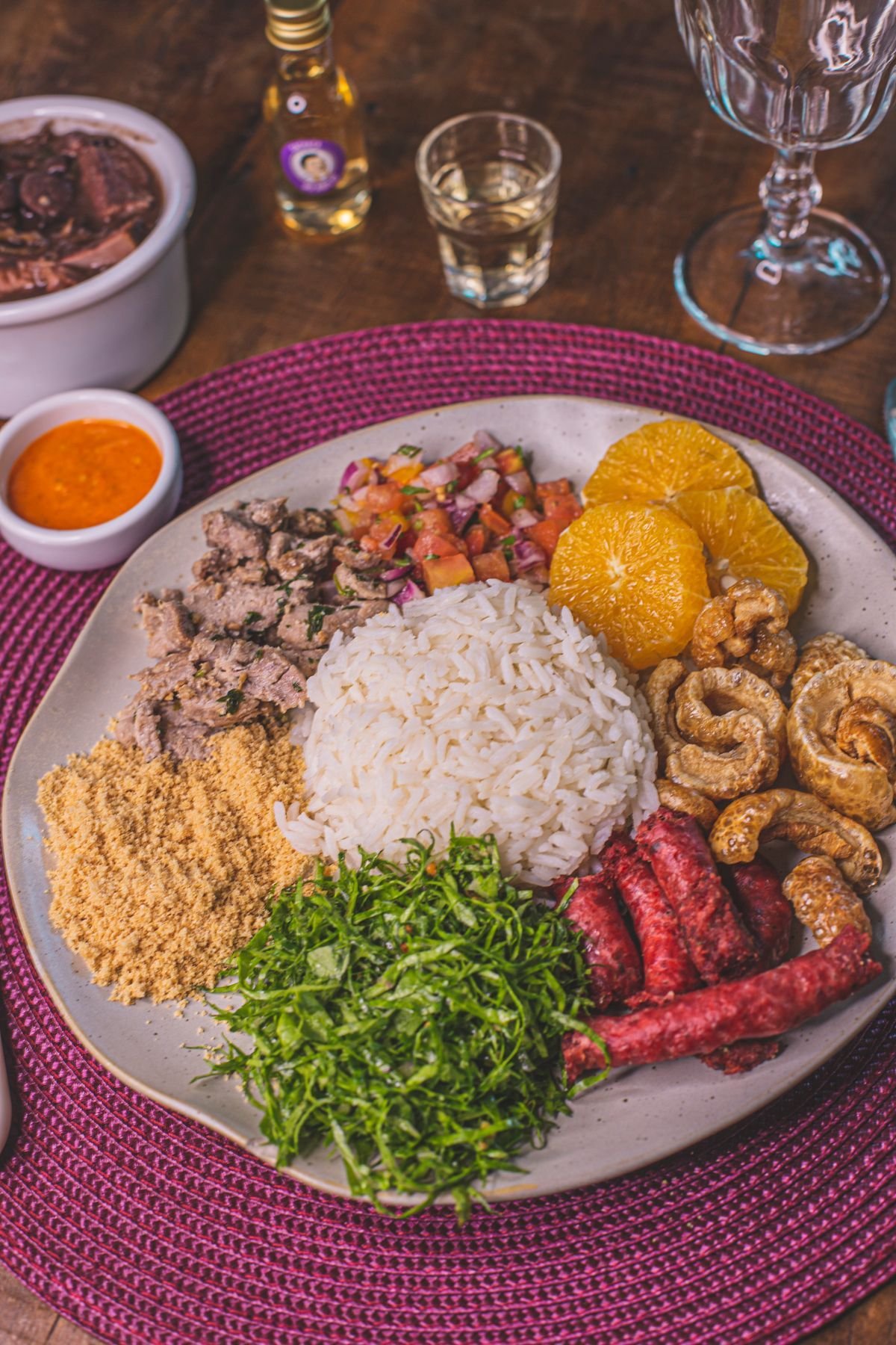 Minas-Style Plate with Linguica and Torresmo