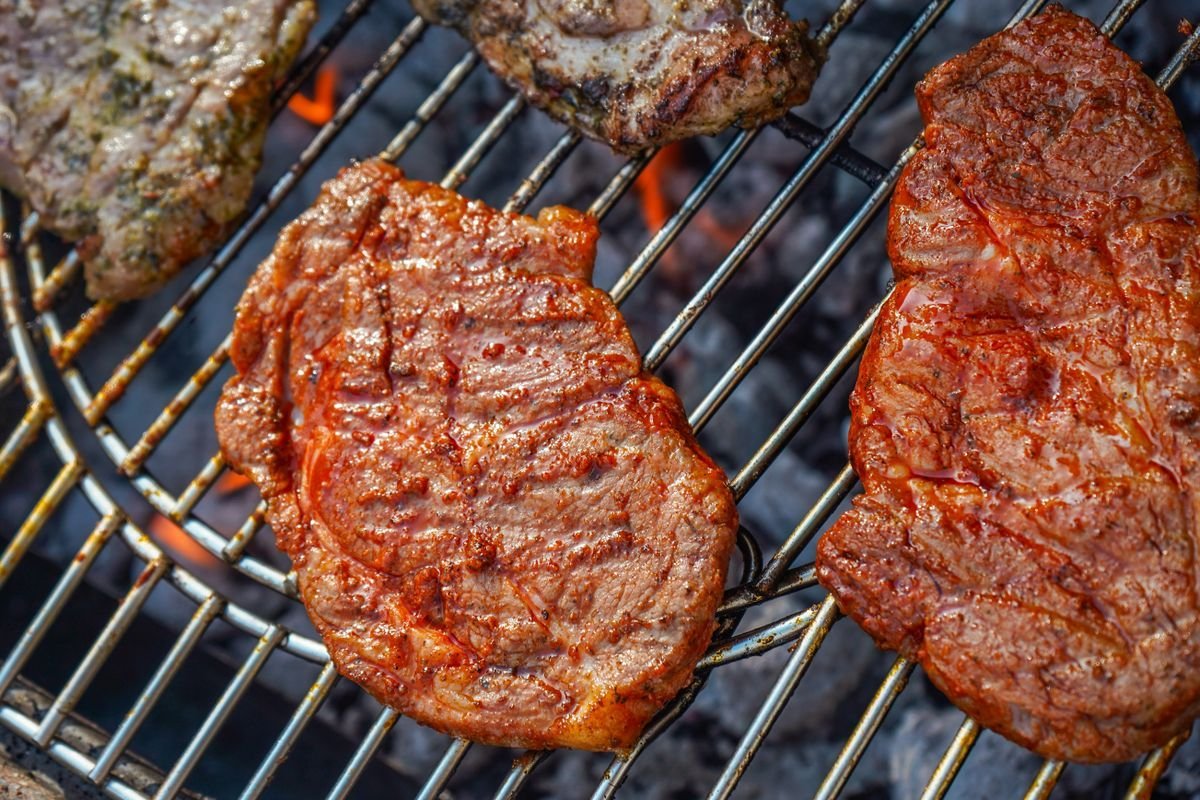 Sweet Paprika and Garlic Marinated Grilled Ribeyes
